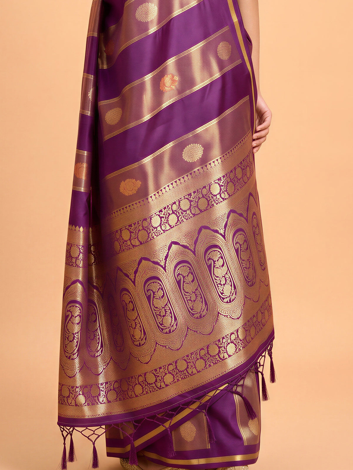 Wine Satin saree – detail view 5