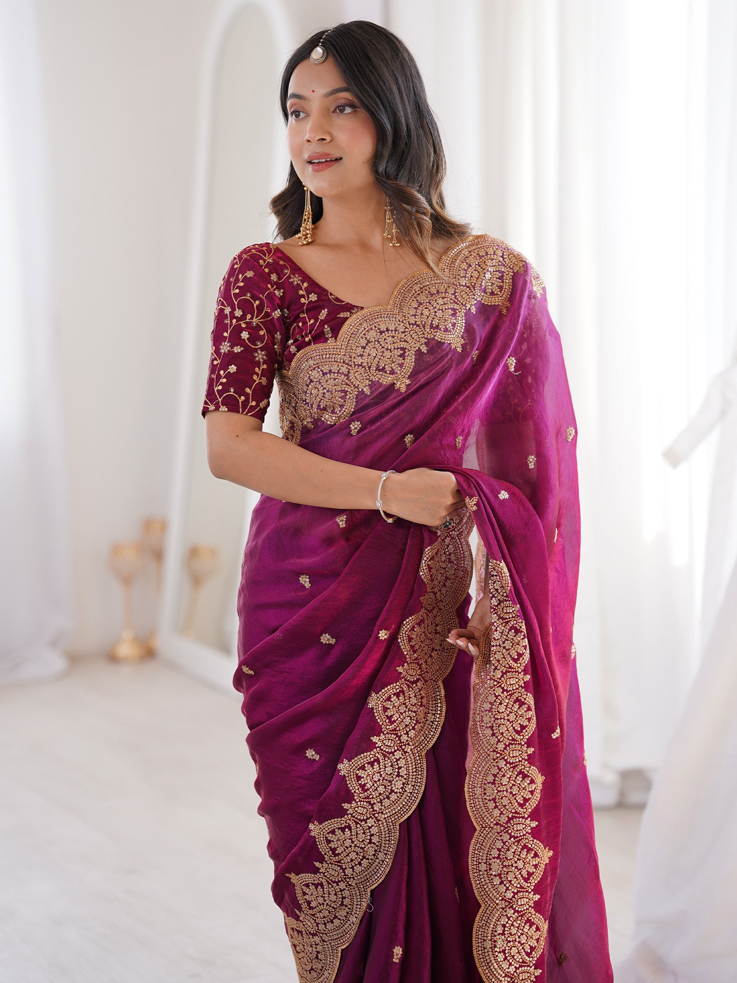 Magenta Satin saree – detail view 4