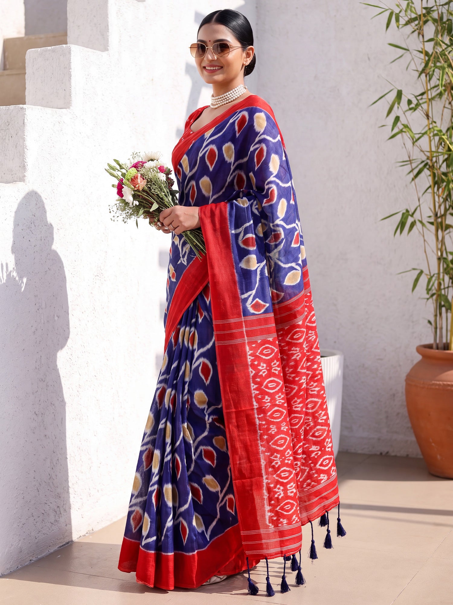 Navy Blue Cotton saree – detail view 2