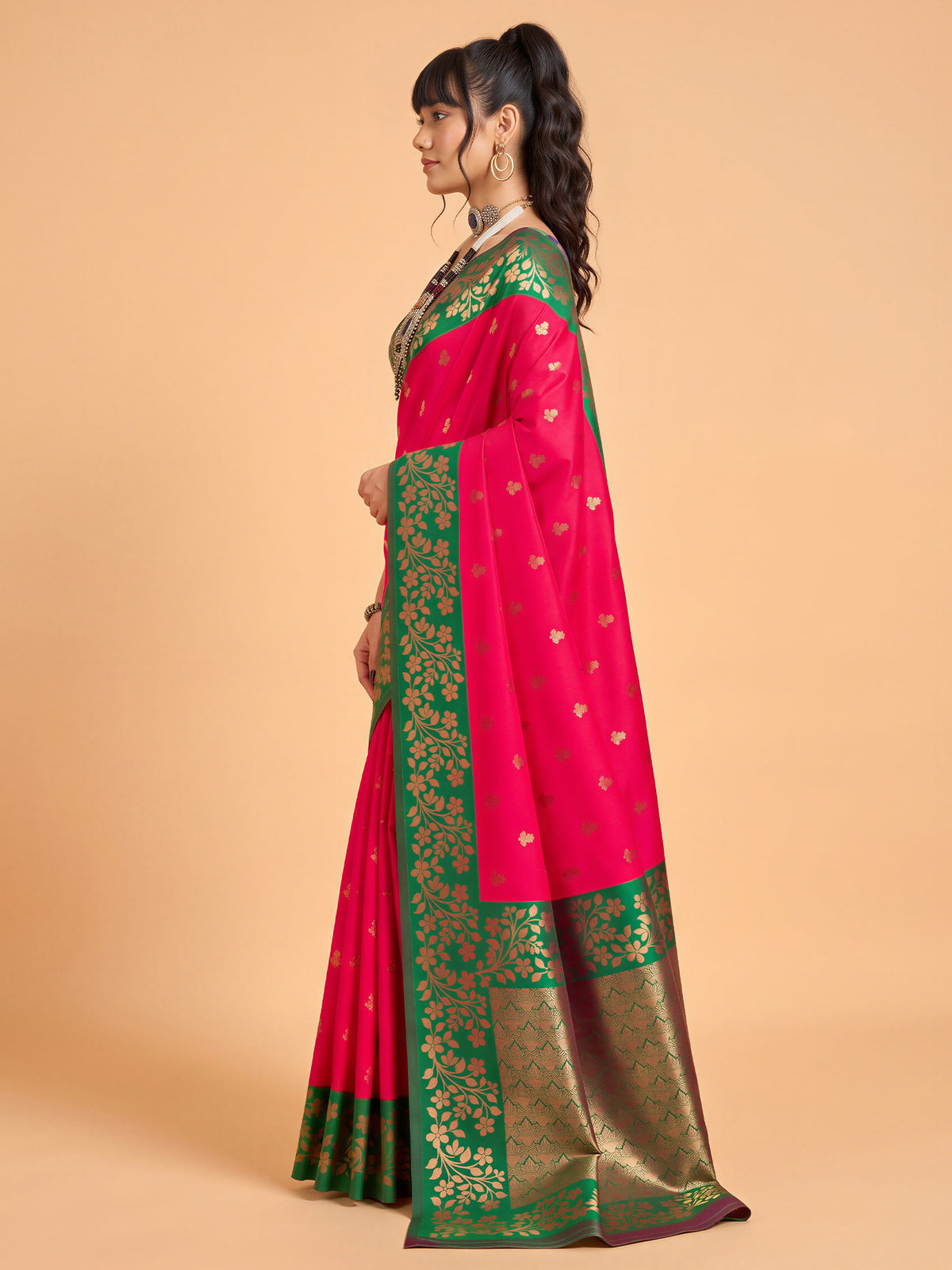 Pink Cotton Blend saree – detail view 2