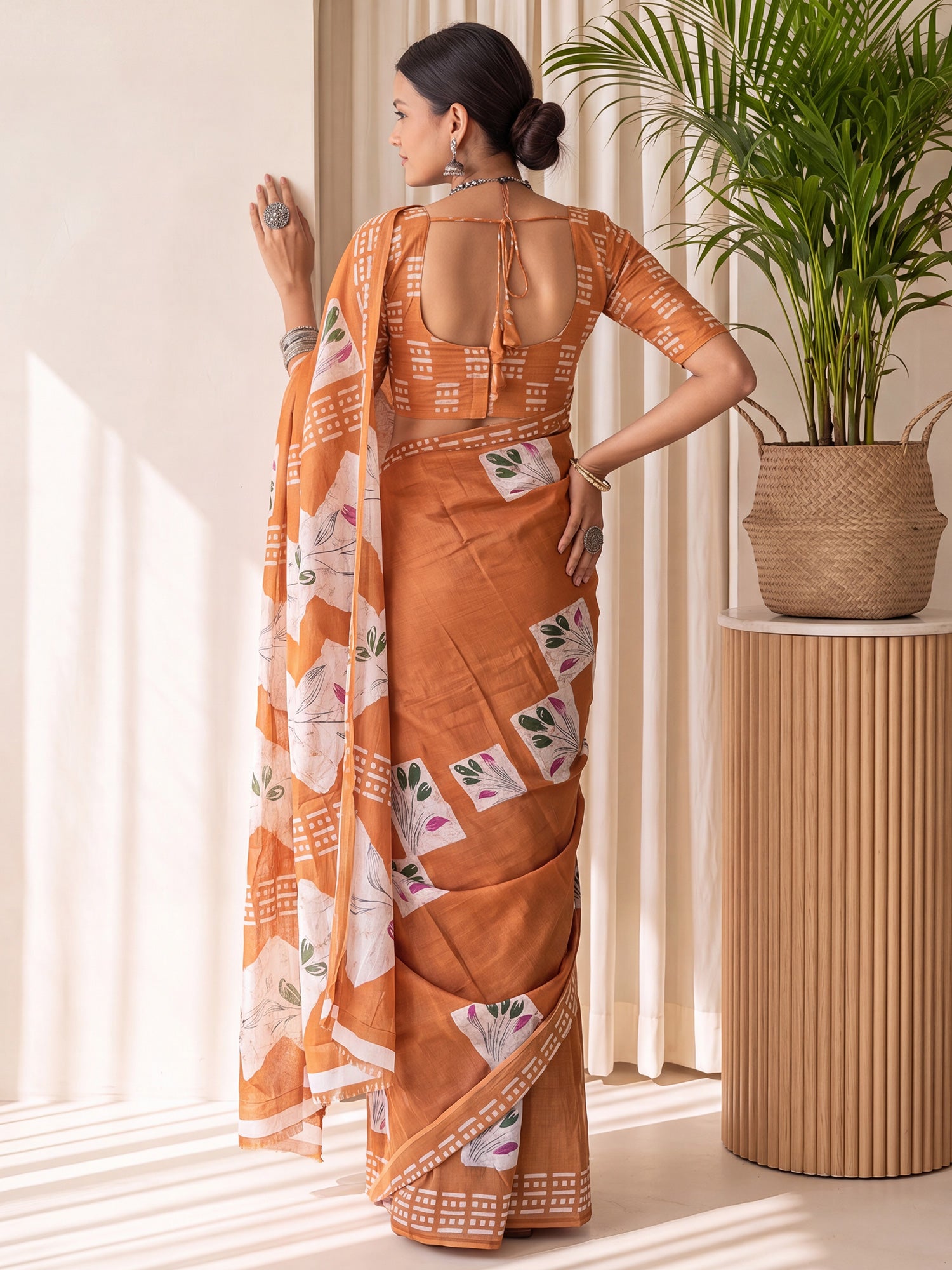 Orange Cotton saree – detail view 1