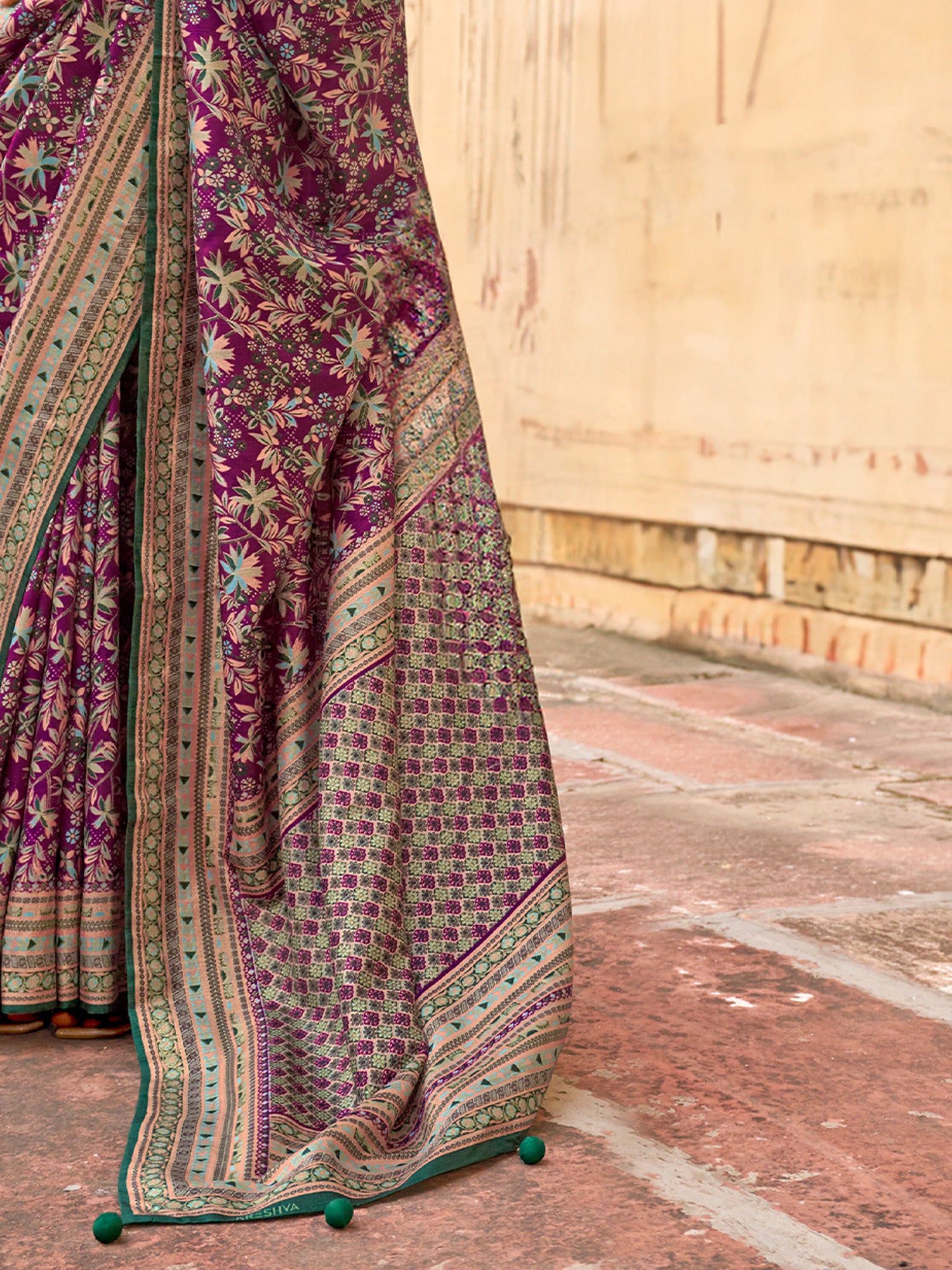 Wine Silk Blend saree – detail view 4