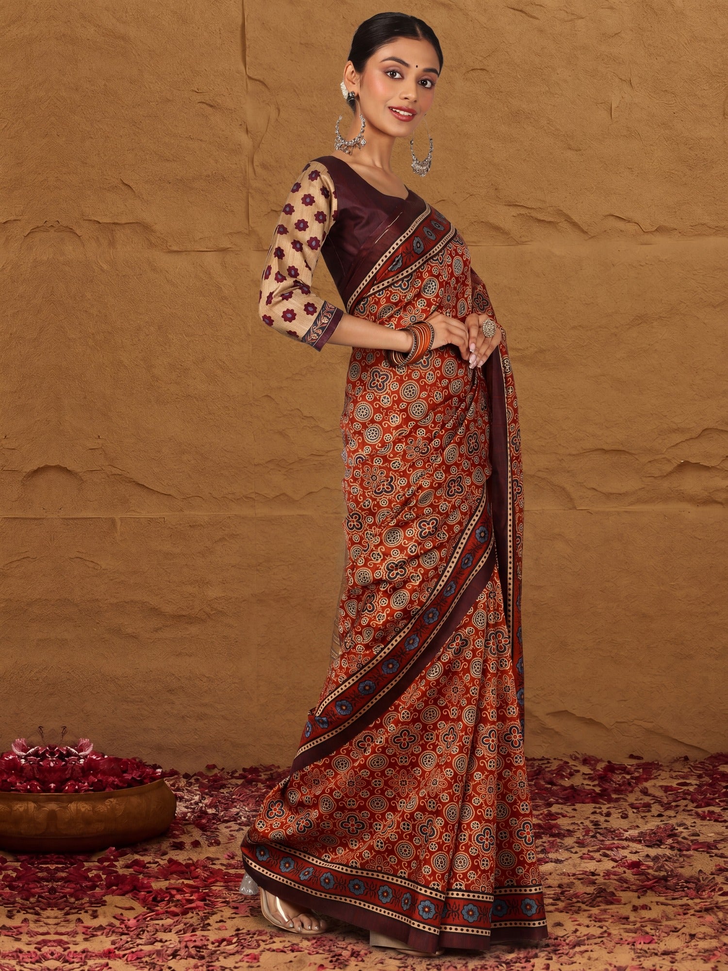 Rust Silk Blend saree – detail view 1