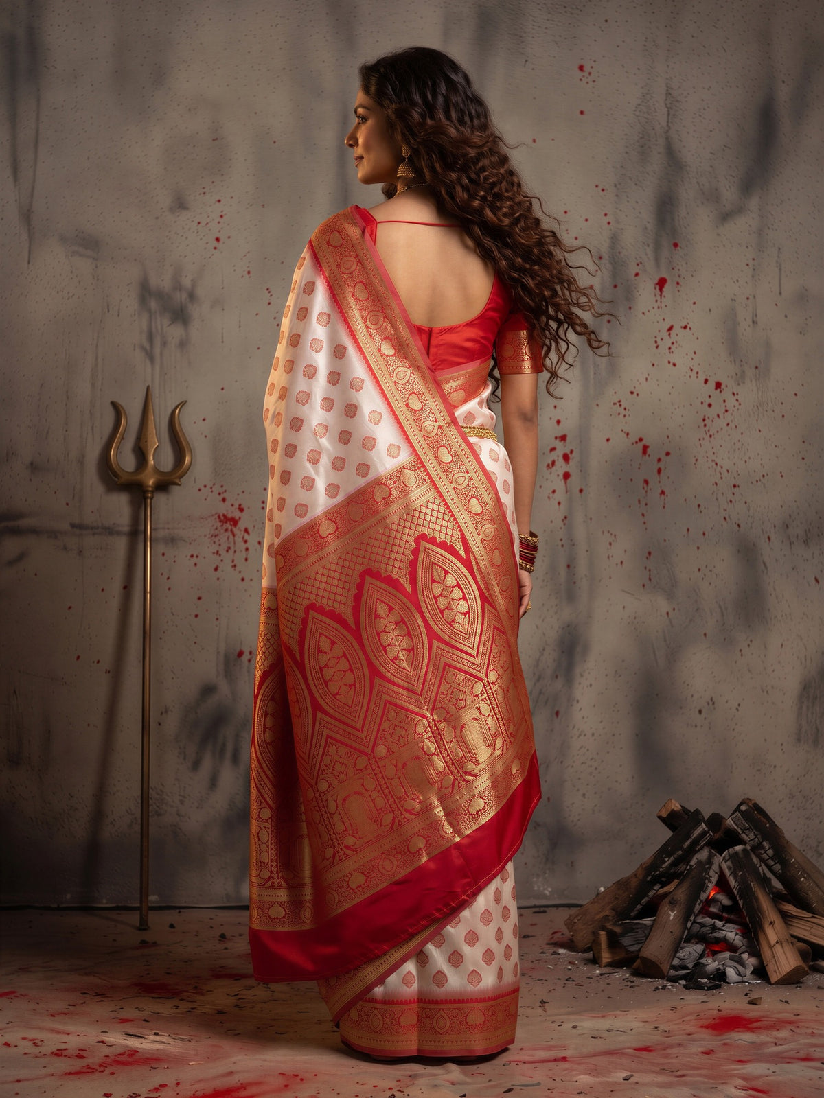 White Banarasi Silk saree – detail view 1