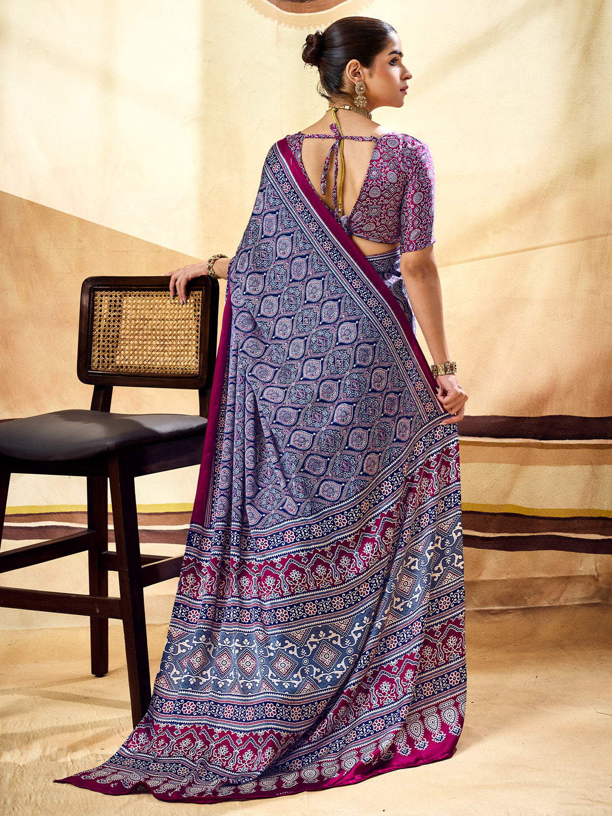 Blue Satin saree – detail view 1