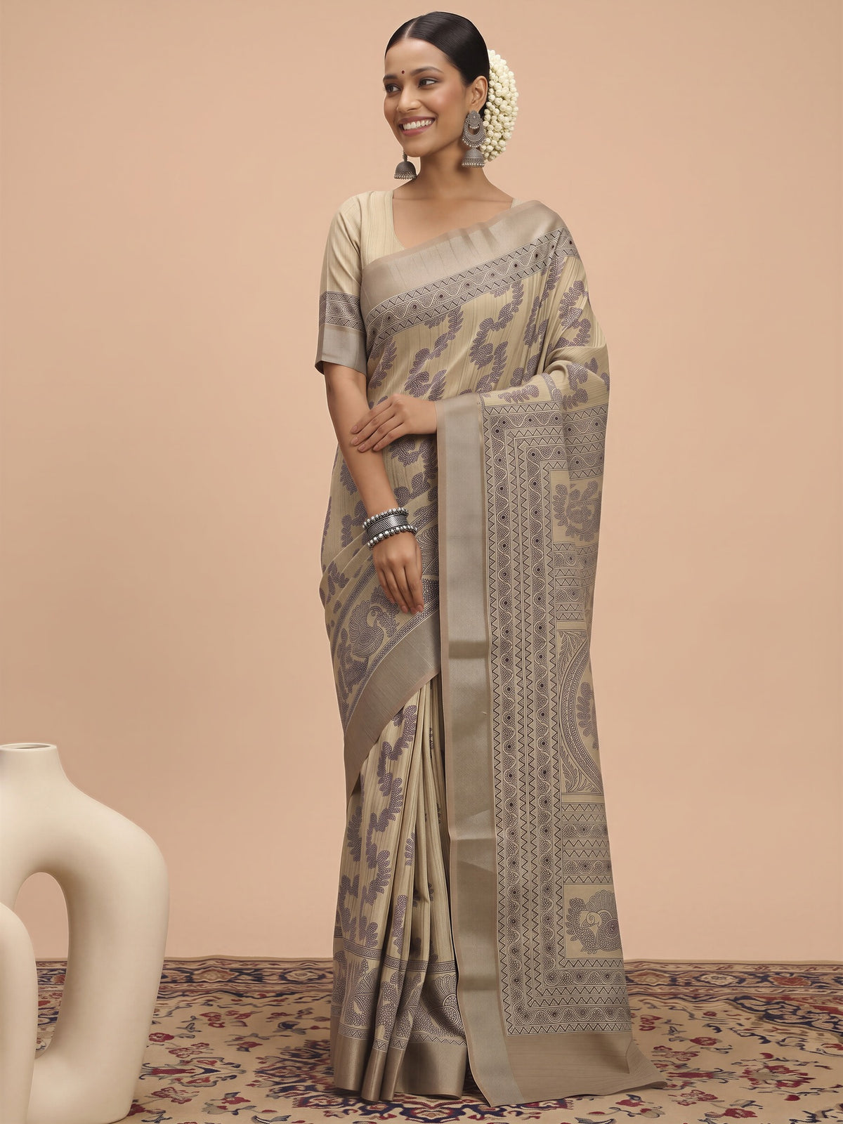 Beige Satin Silk saree – detail view 3