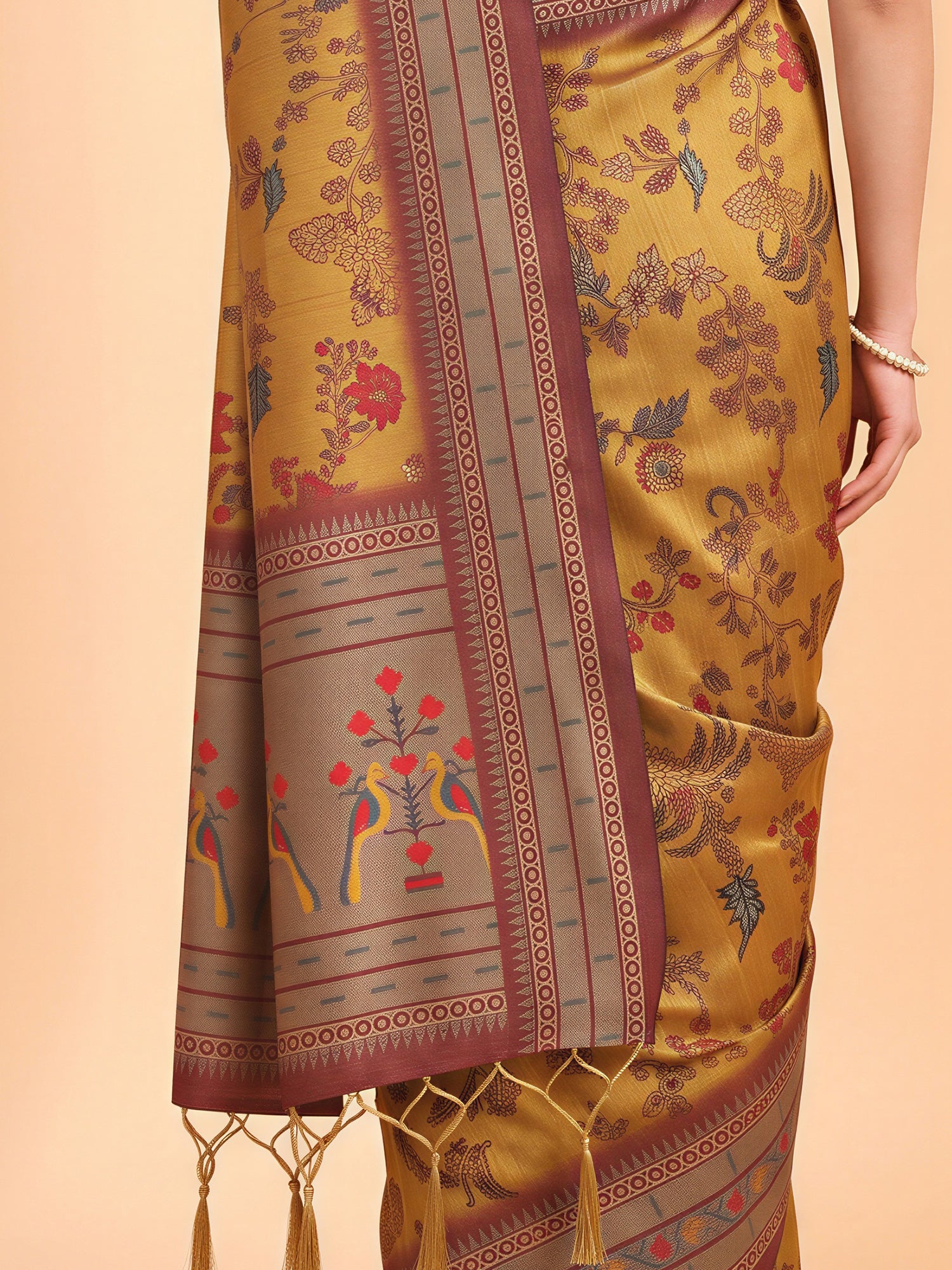 Mustard Cotton Blend saree – detail view 5