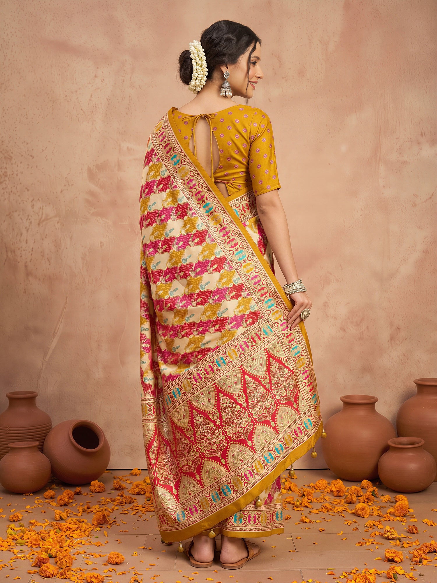 Mustard Silk Blend saree – detail view 1