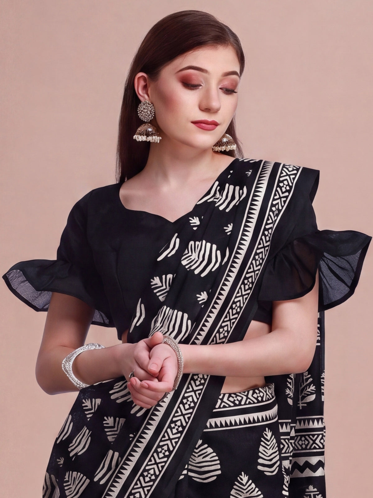 Black Bhagalpuri Silk saree – detail view 3