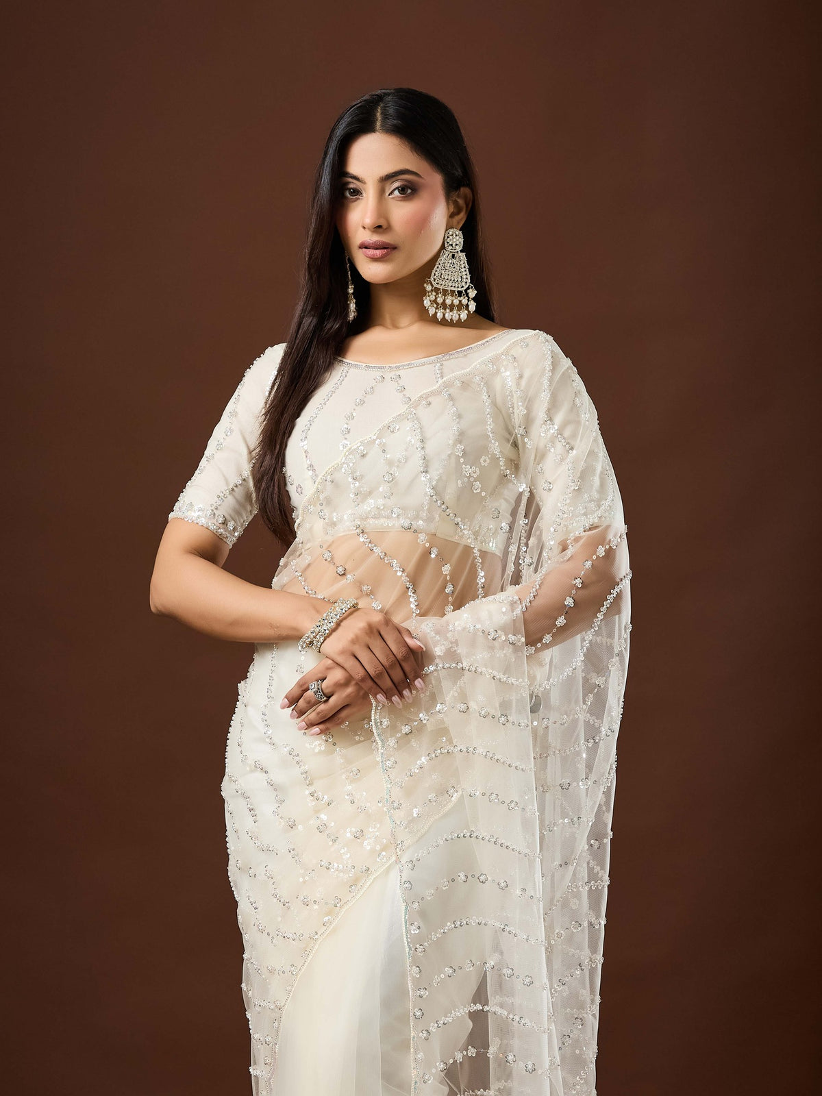 White Net saree – detail view 5