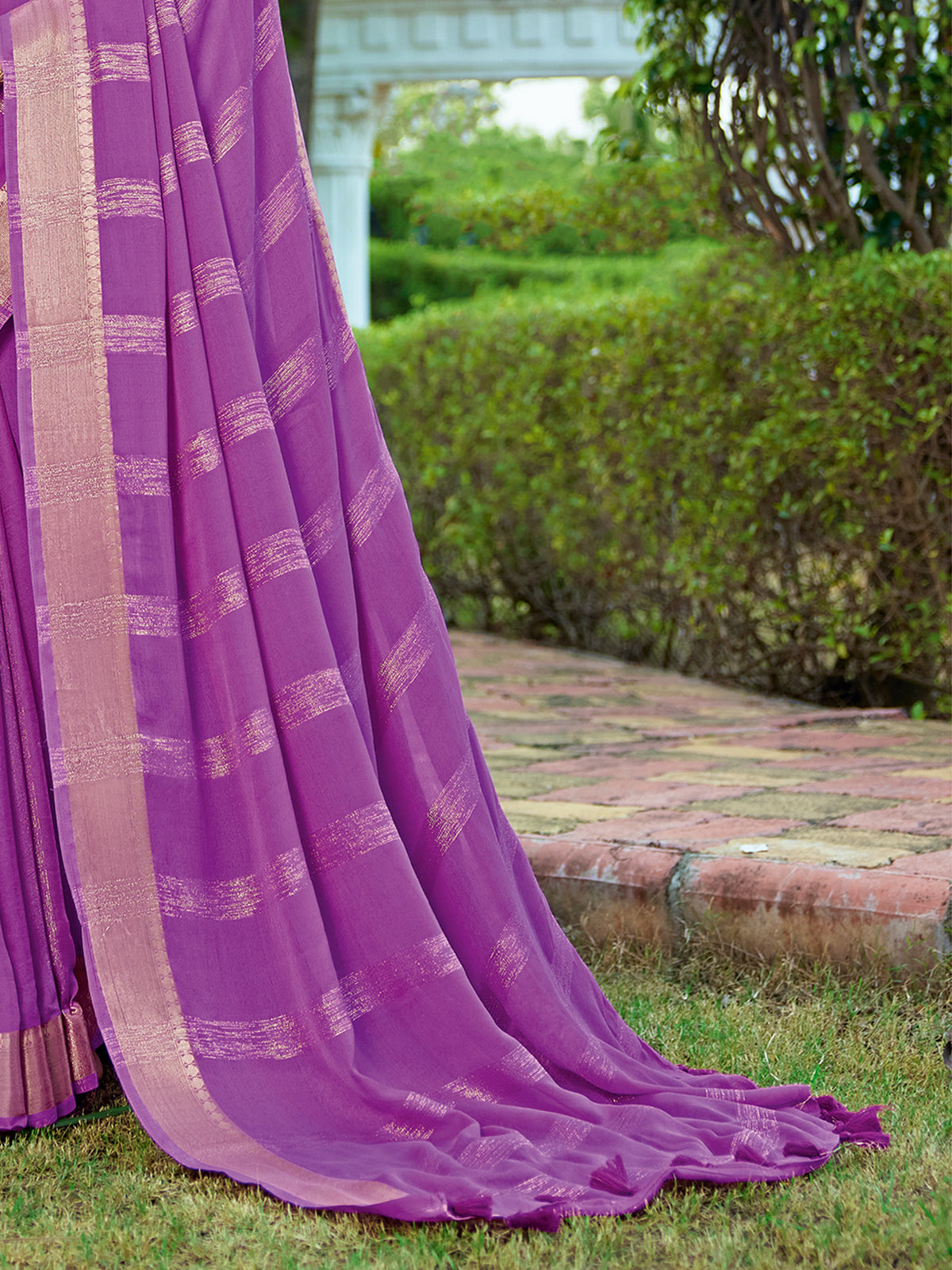 Lavender Georgette saree – detail view 4