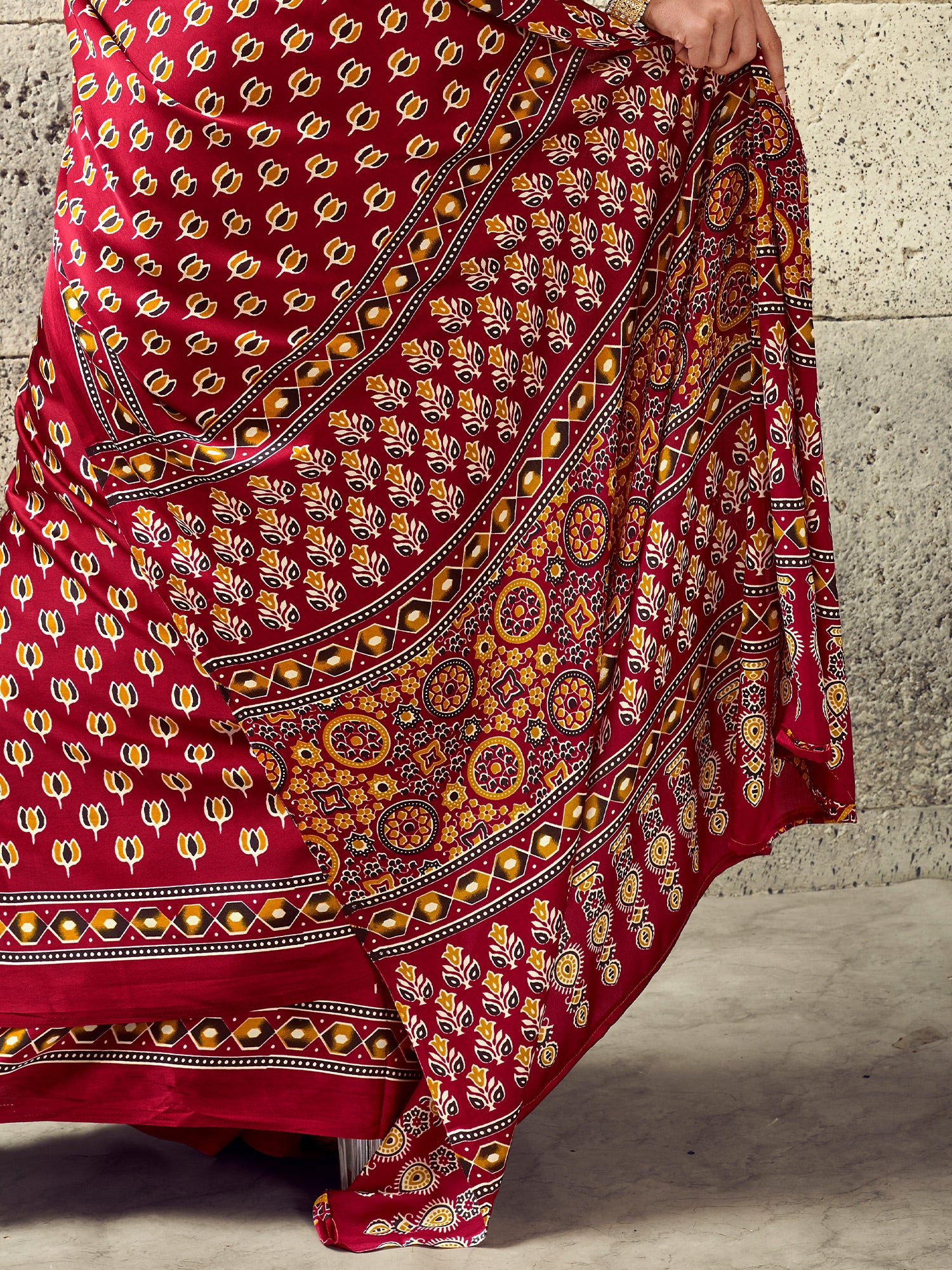 Maroon Satin saree – detail view 5