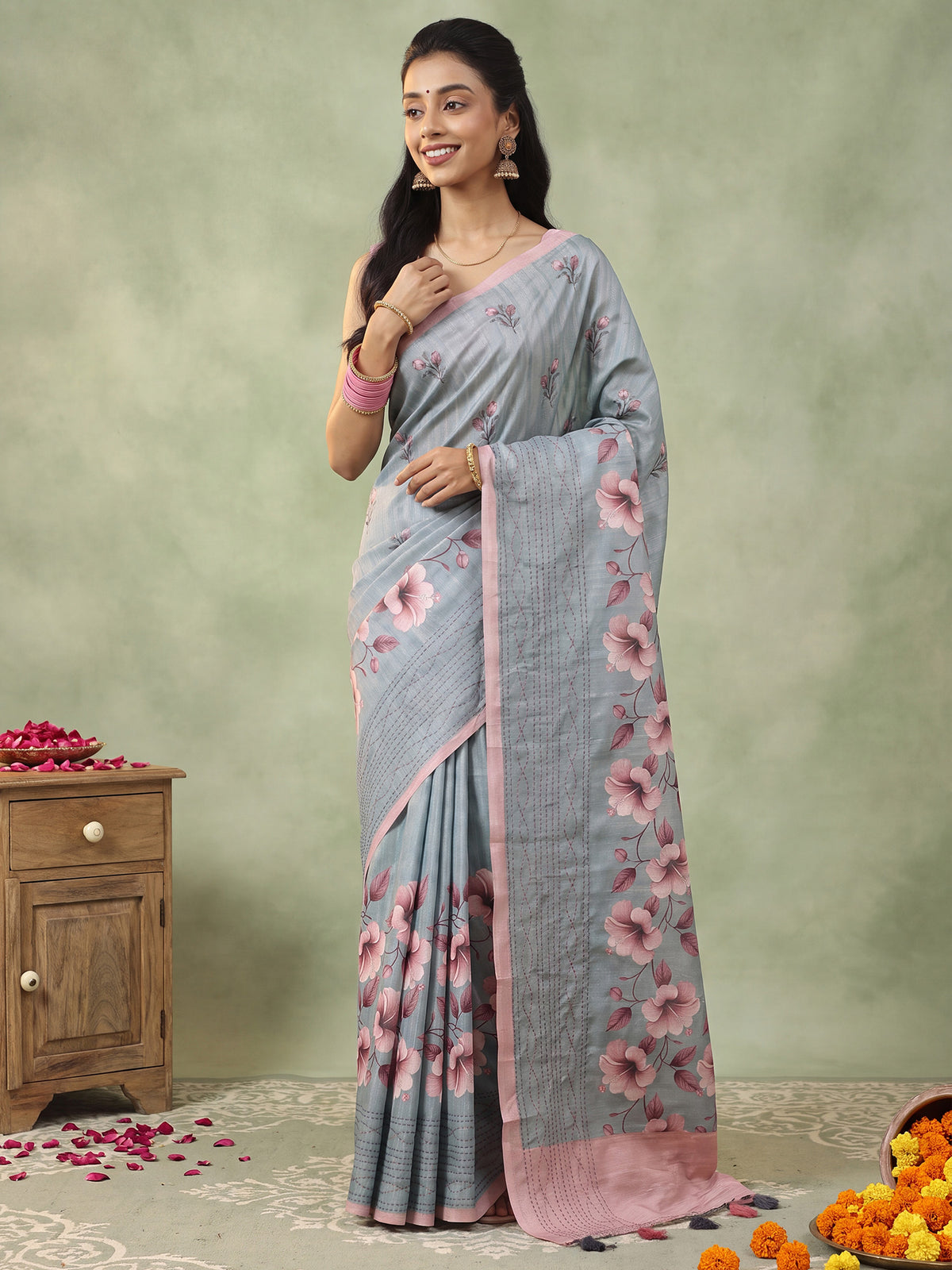 Grey Silk Blend saree – detail view 3
