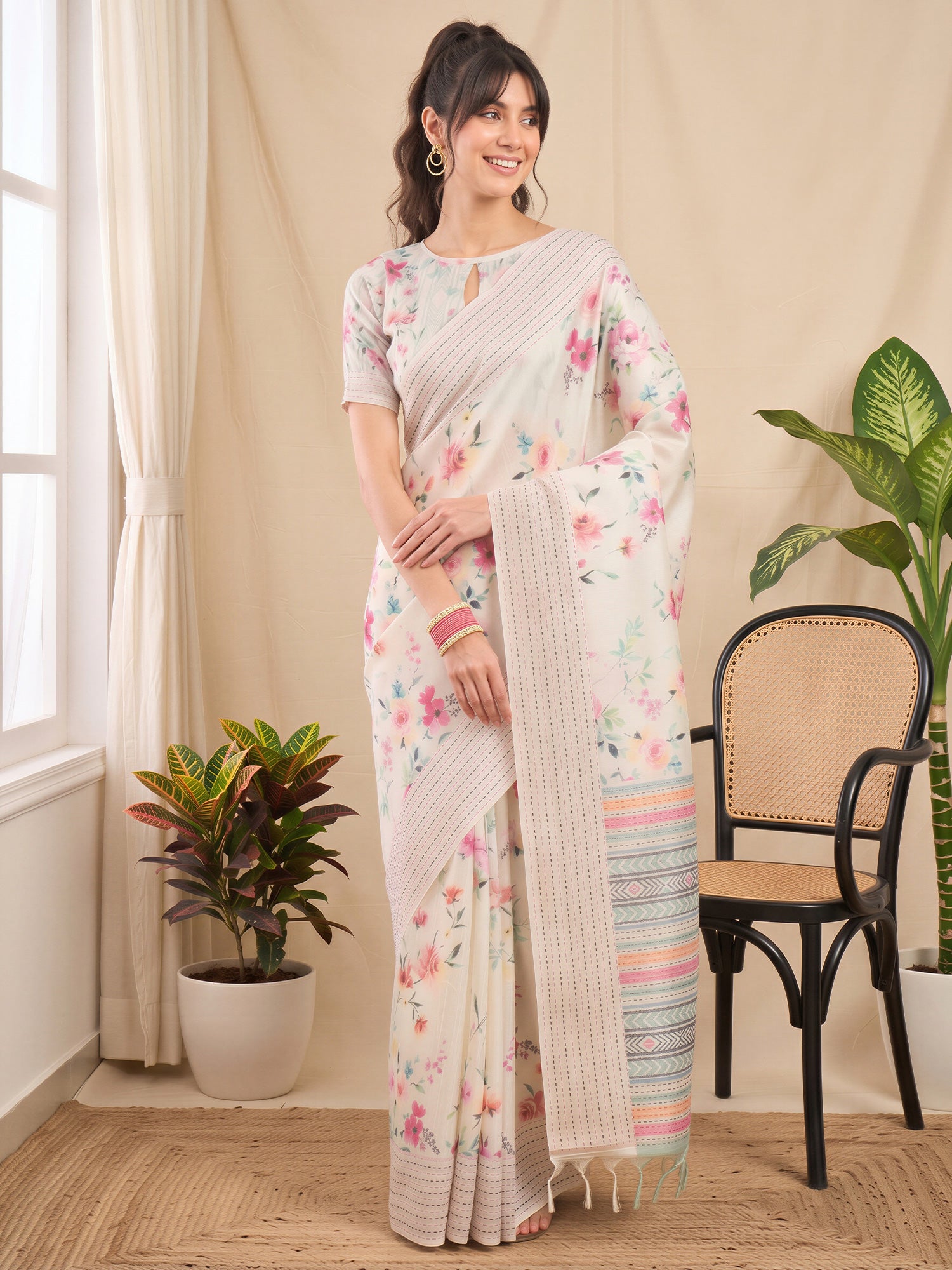 Off White Silk Cotton saree – detail view 3