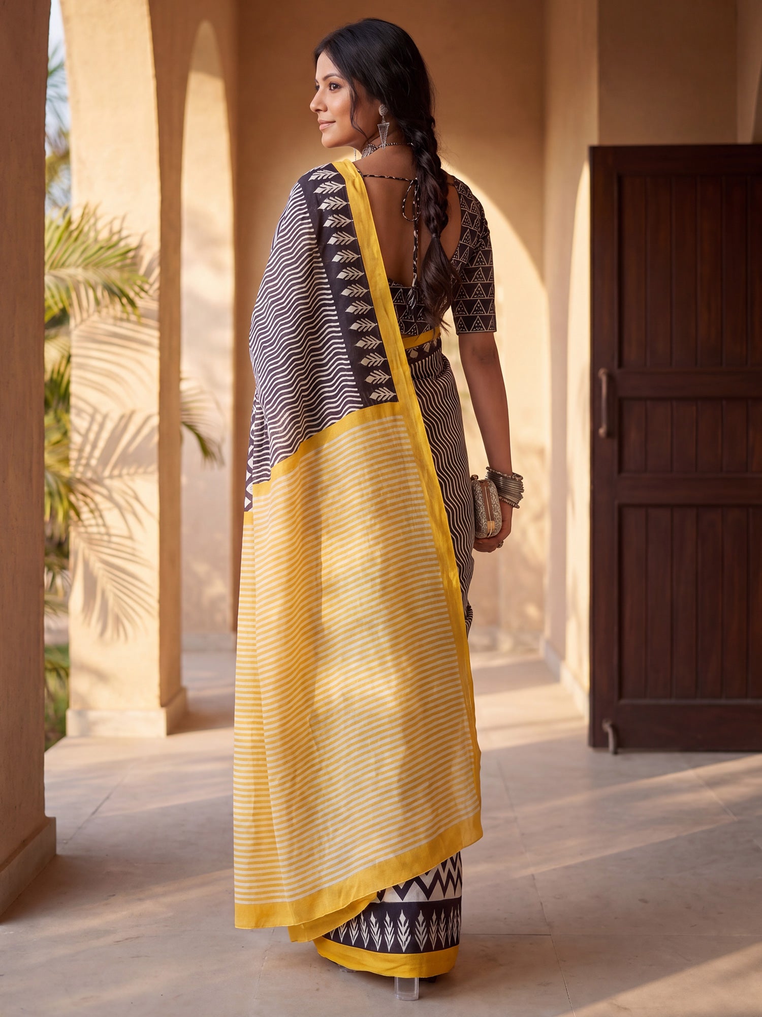Black Cotton Blend saree – detail view 1
