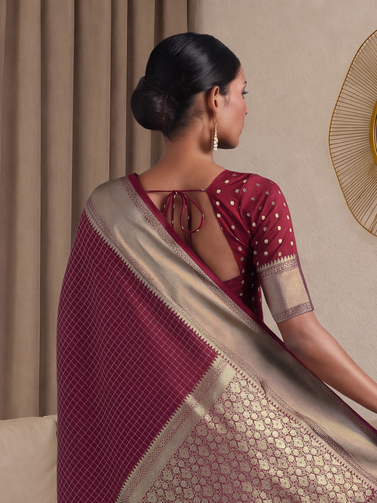 Maroon Banarasi Silk saree – detail view 4