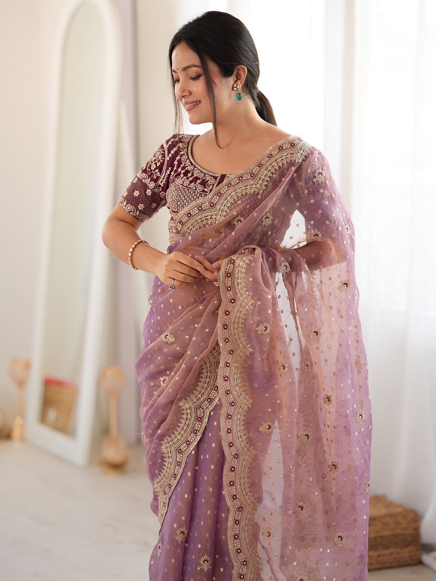 Mauve Silk Blend saree – detail view 4