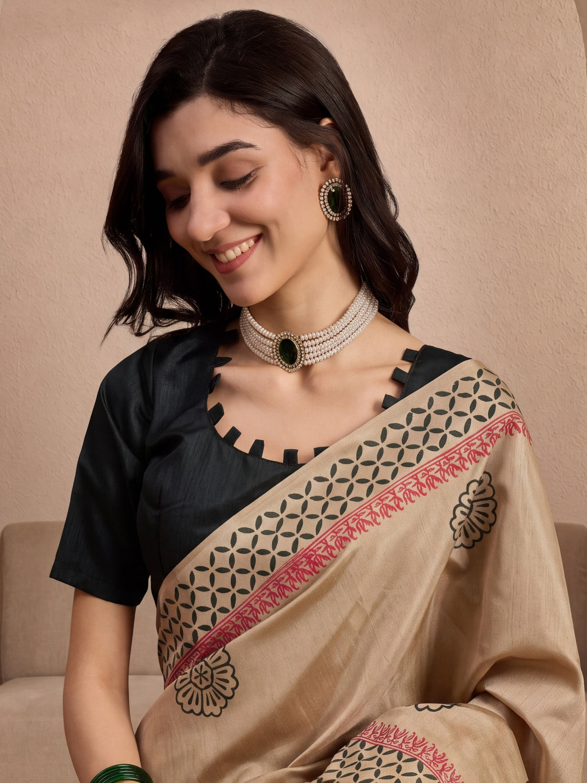 Beige Silk Blend saree – detail view 3