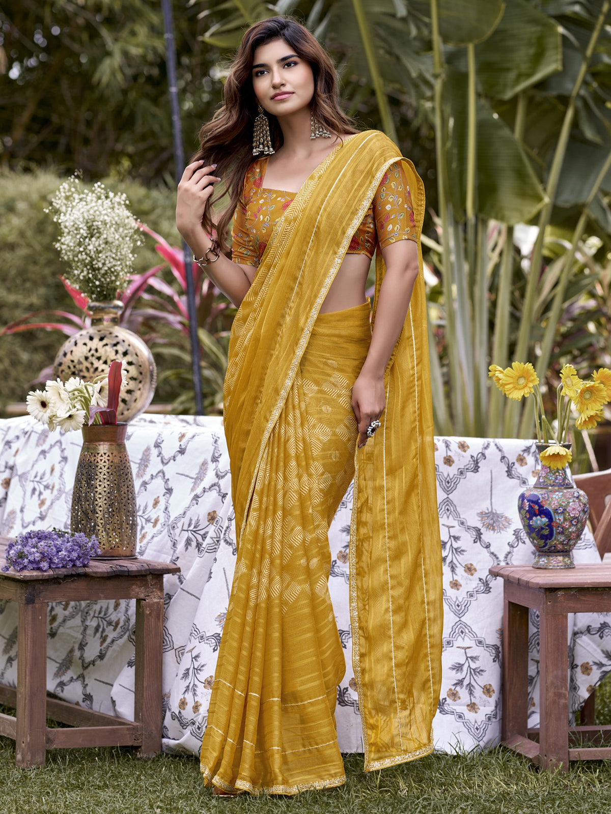 Mustard Chiffon saree – detail view 3