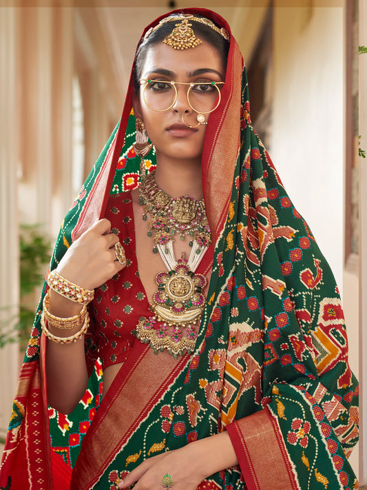 Green silk blend saree view 1
