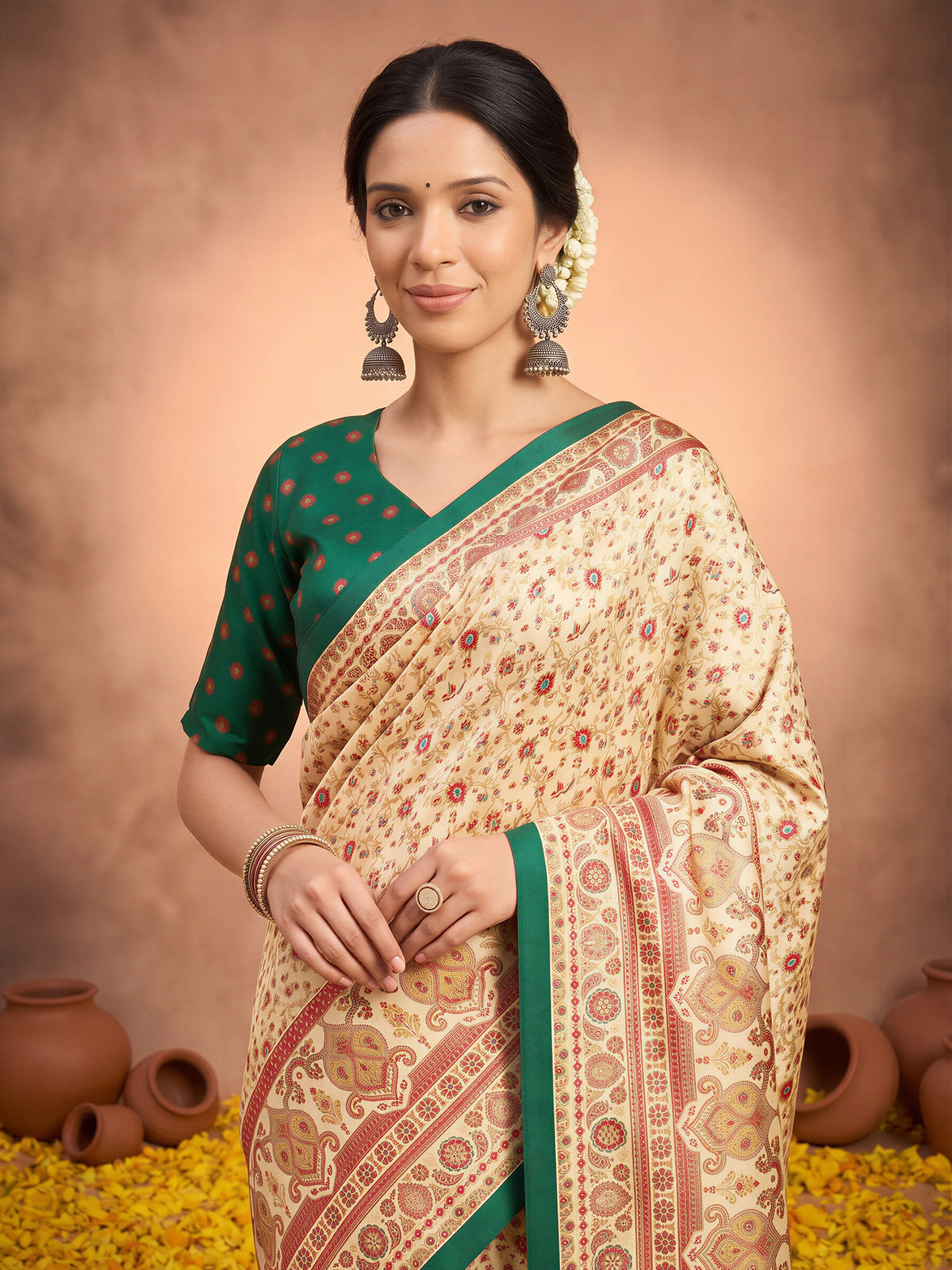 Cream Silk Blend saree – detail view 4
