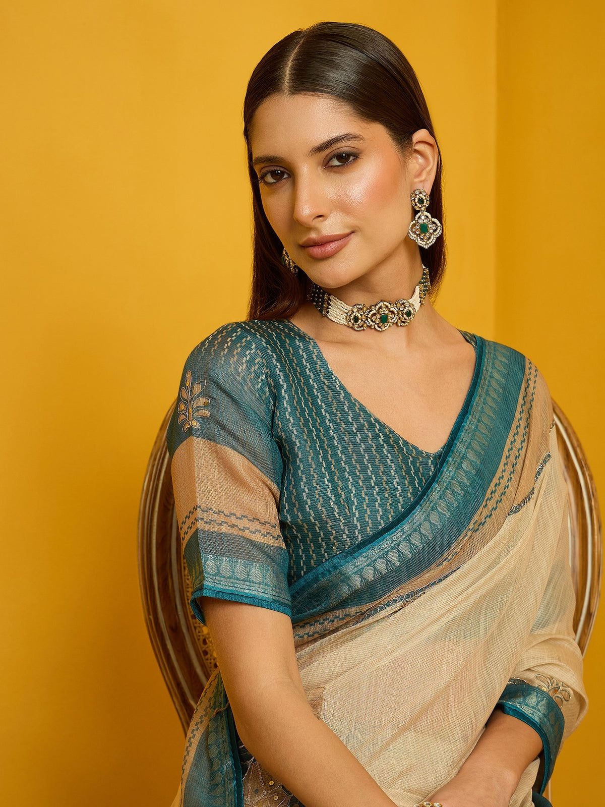 Beige Cotton Blend saree – detail view 3