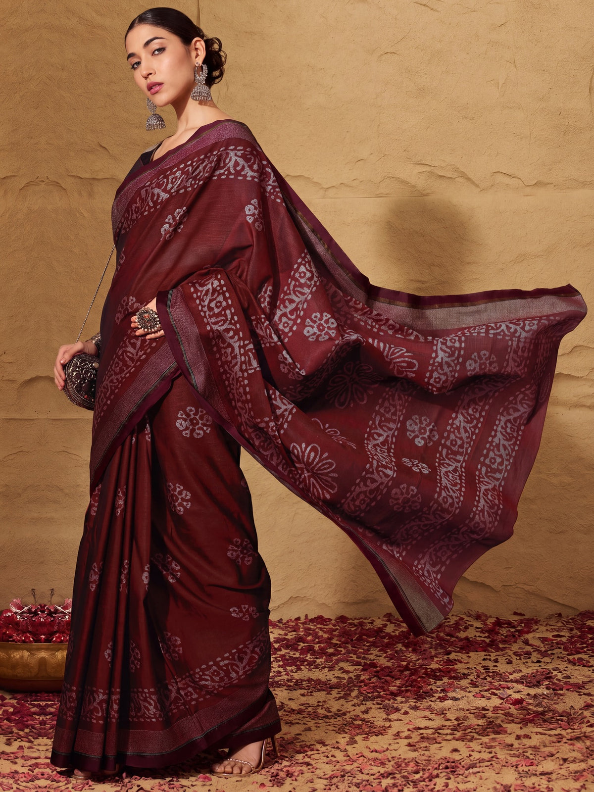 Maroon Cotton saree – detail view 2