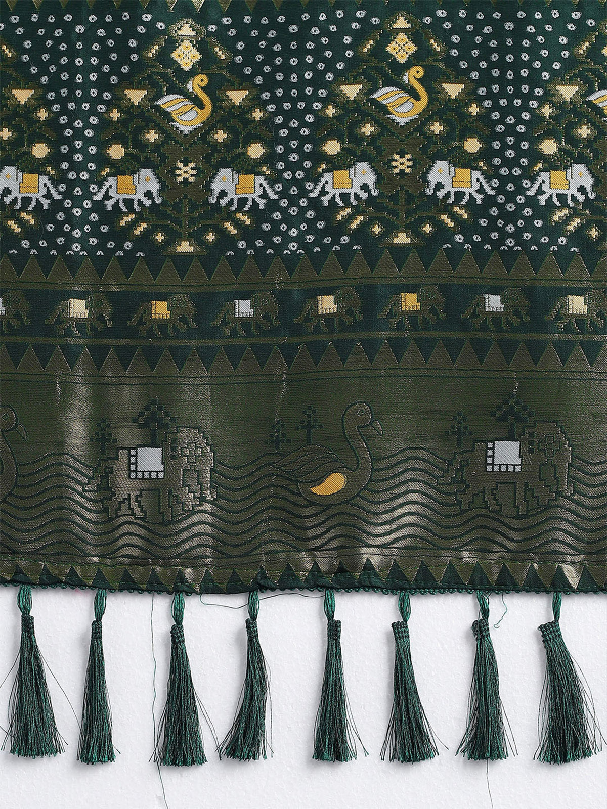 Maroon Dola Silk saree – detail view 5
