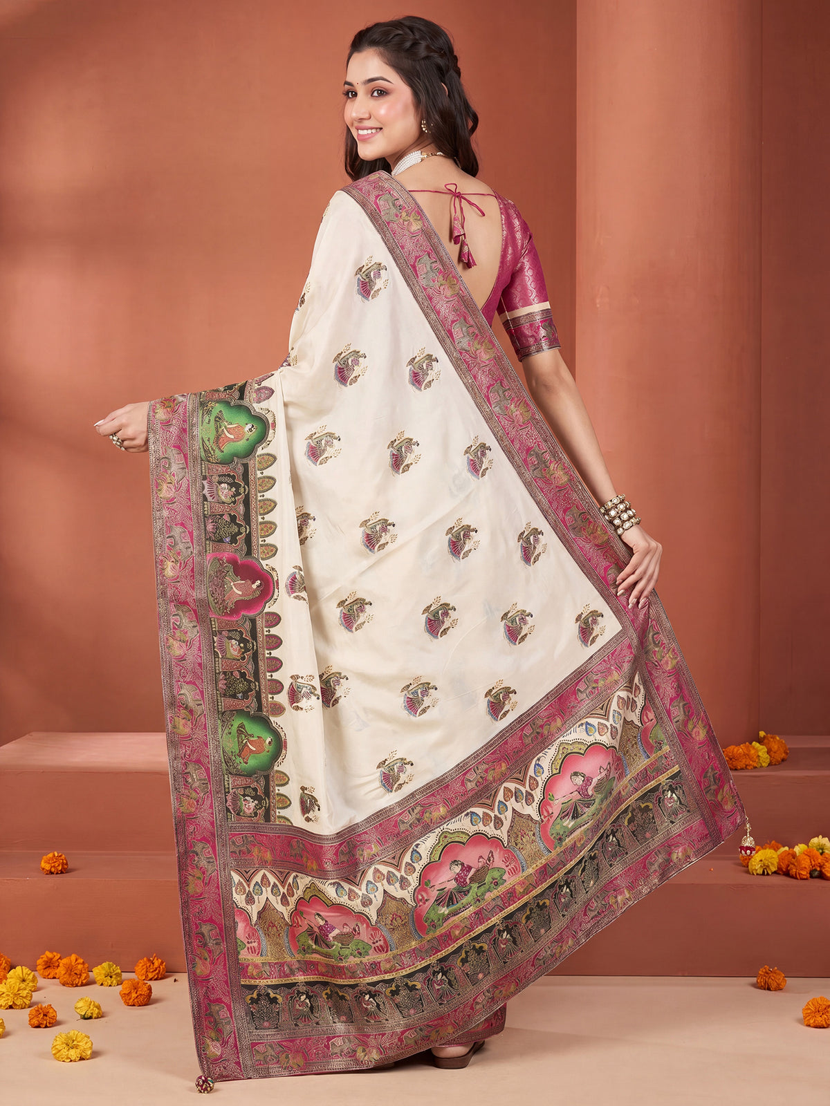 Cream Viscose Silk saree – detail view 1