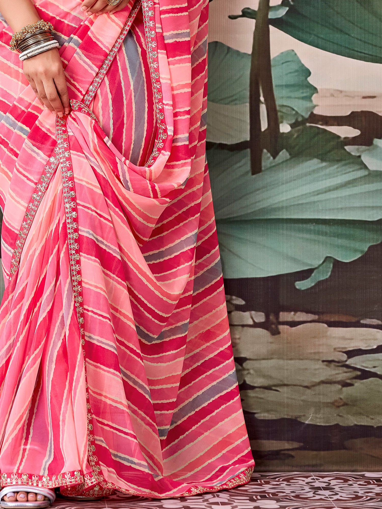 Pink Georgette saree – detail view 4