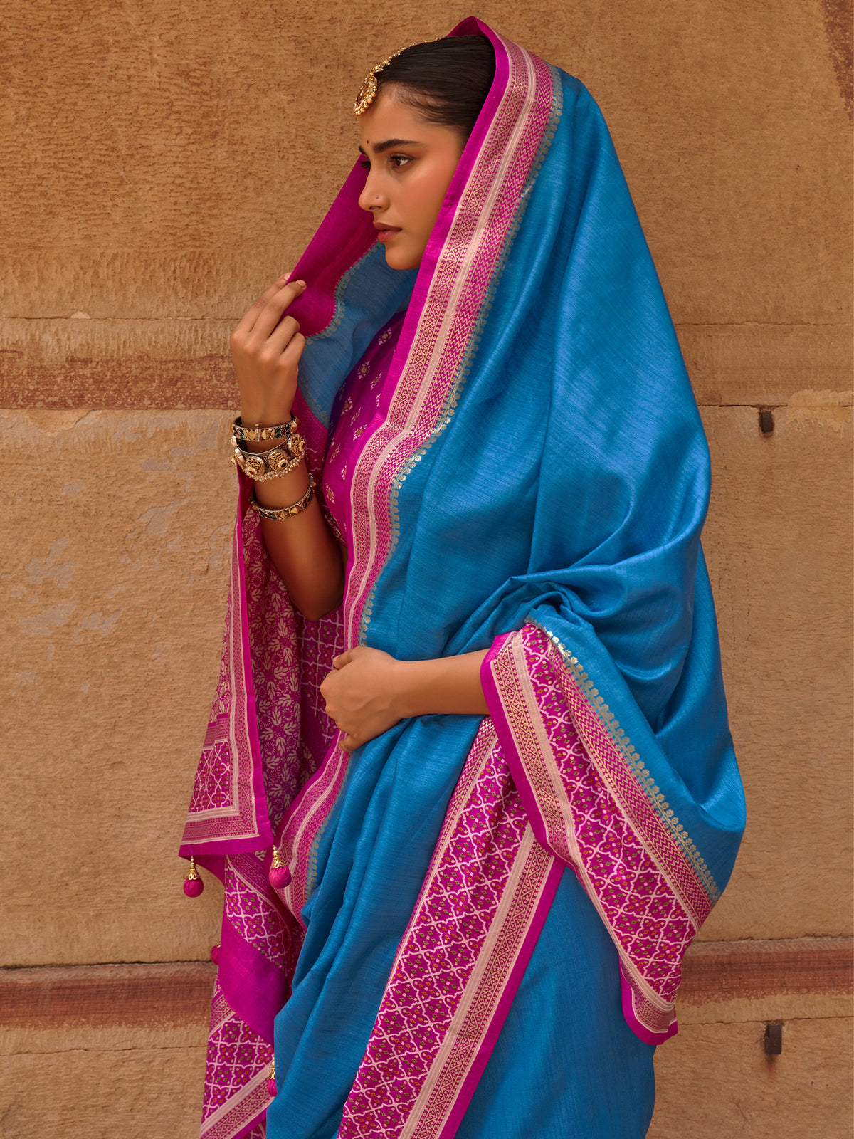 Turquoise Blue Silk Blend saree – detail view 1
