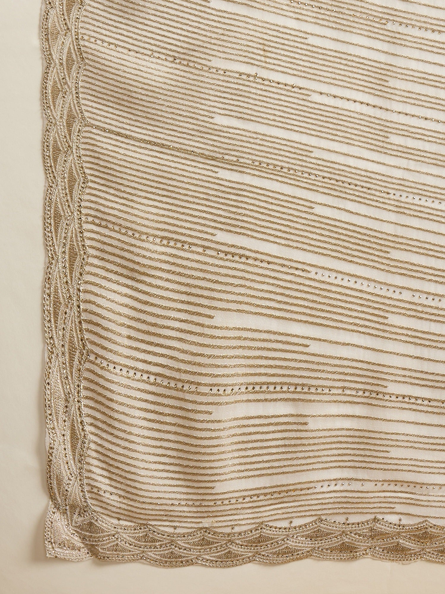 Off White Pure Georgette saree – detail view 4
