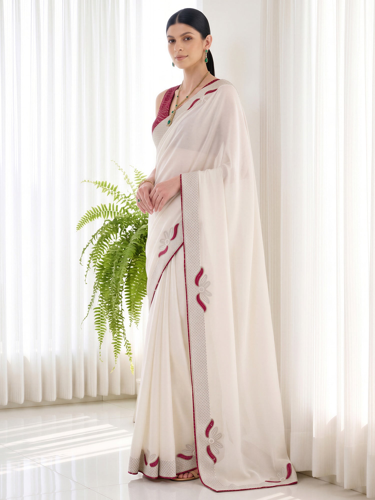 White Vichitra Silk saree – detail view 2