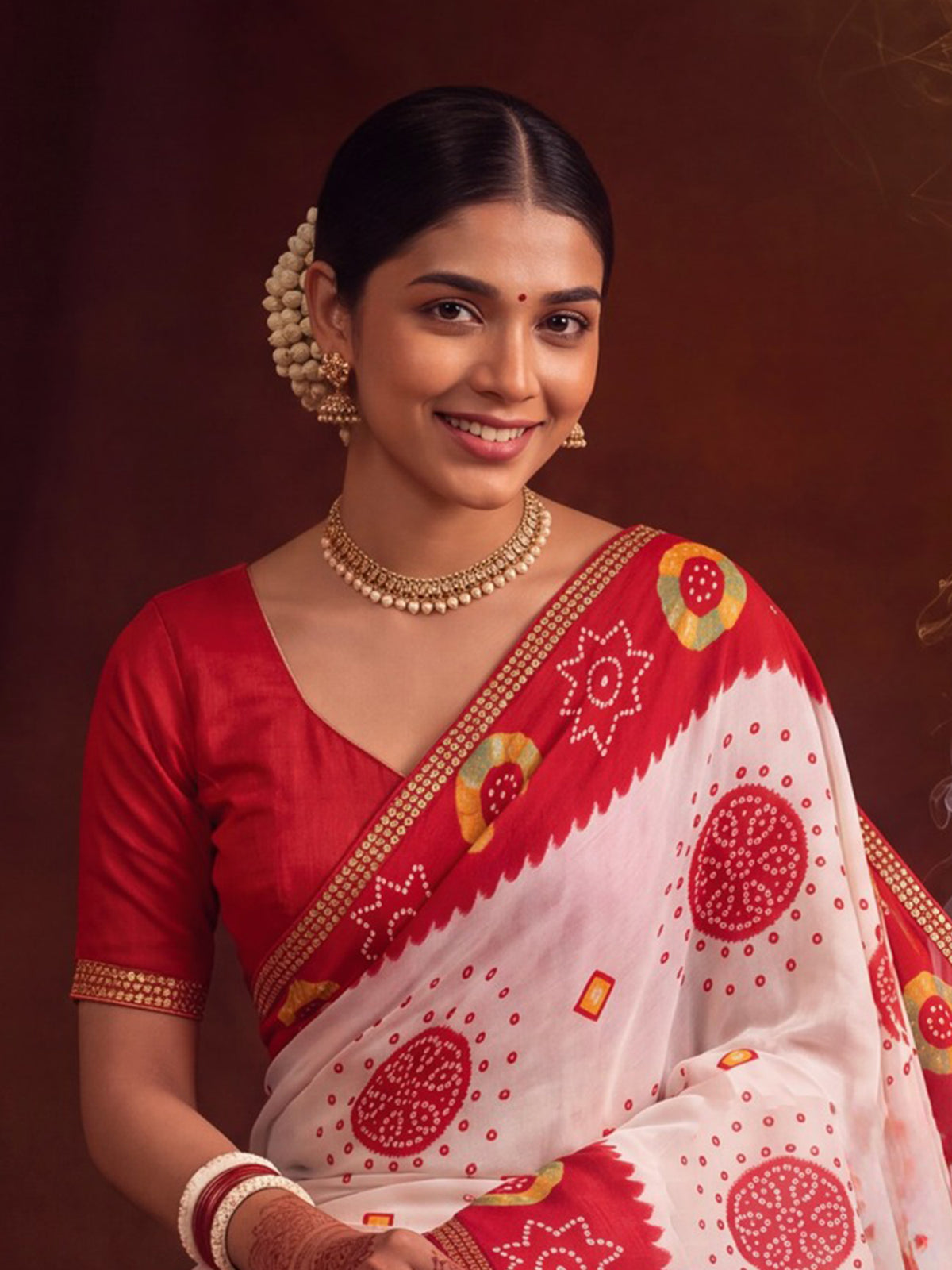 White Georgette saree – detail view 4