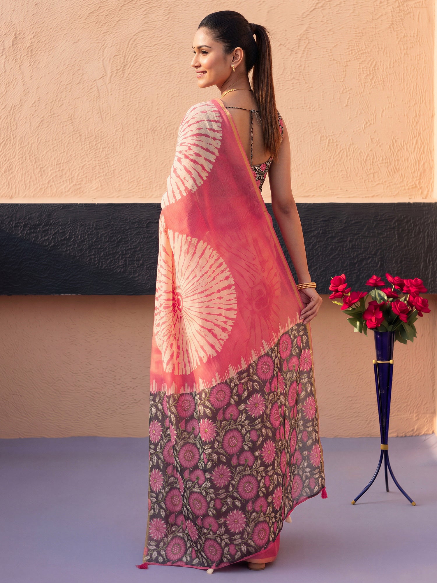 Pink Cotton Blend saree – detail view 1