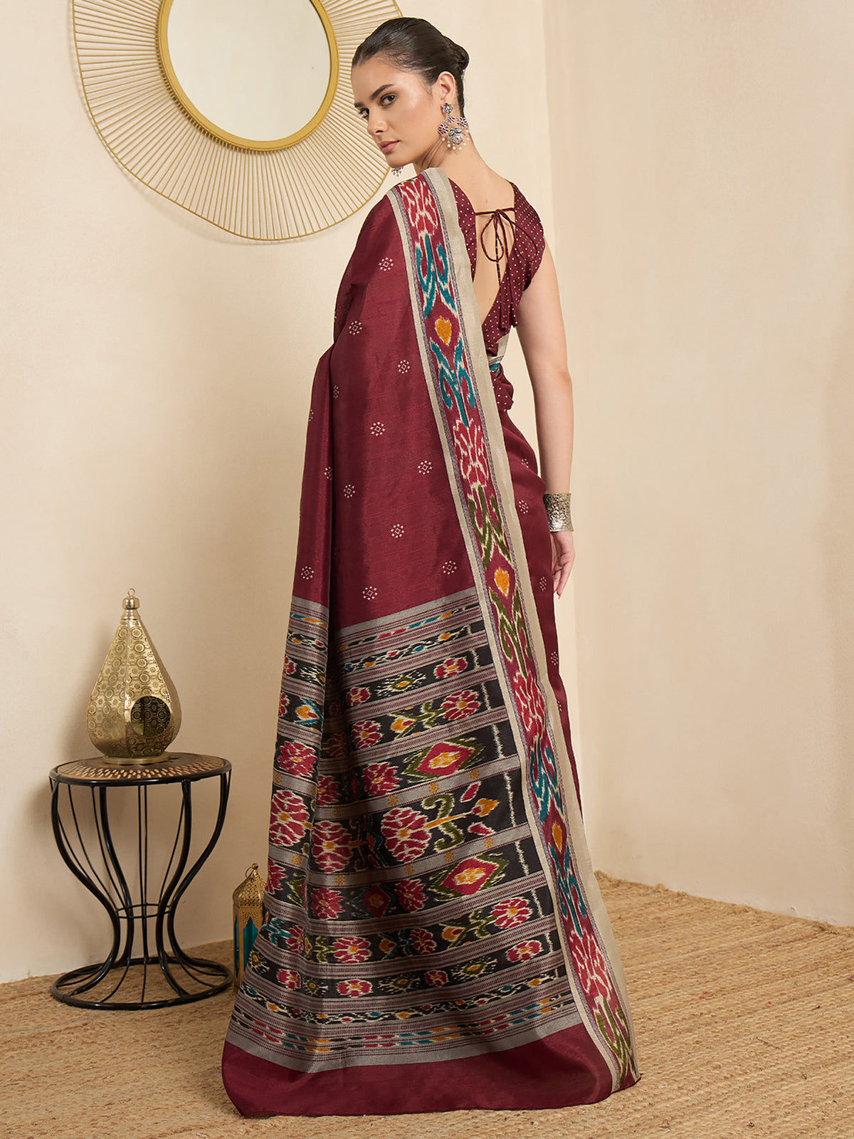 Maroon Bhagalpuri Silk saree – detail view 1