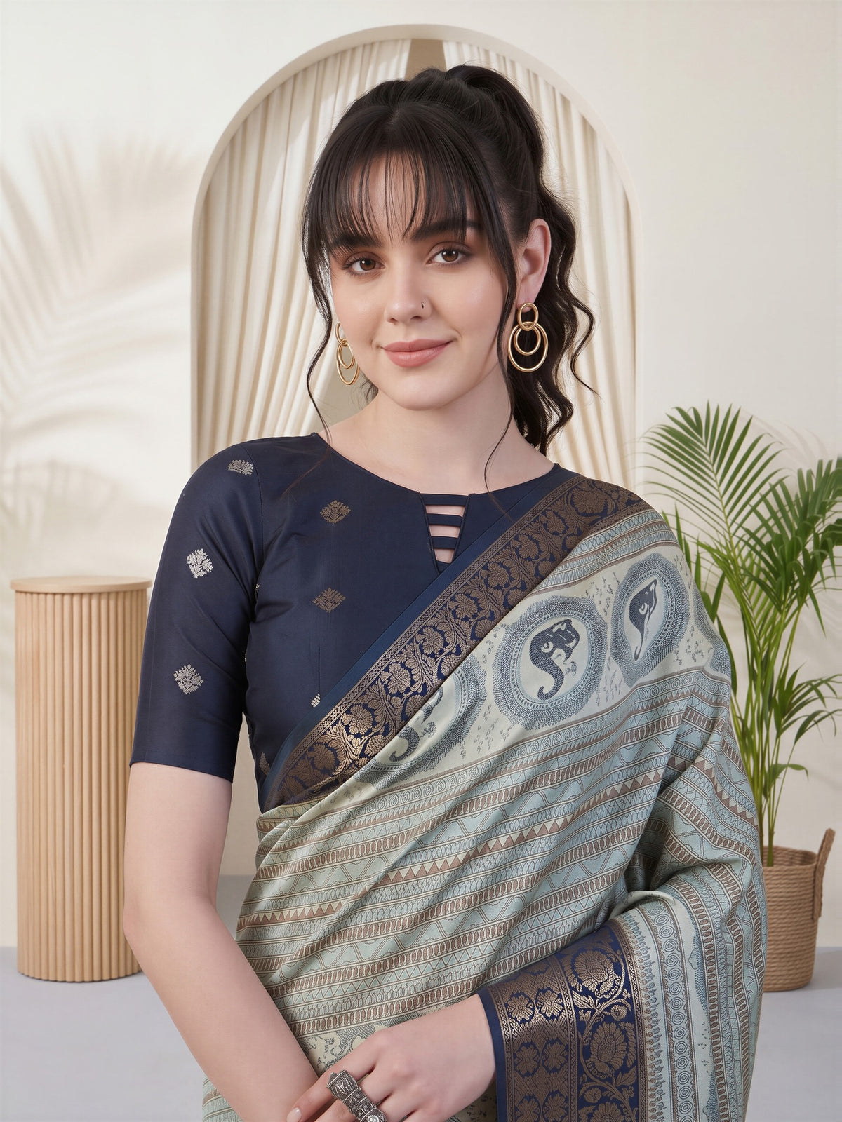 Light Blue Viscose Silk saree – detail view 3