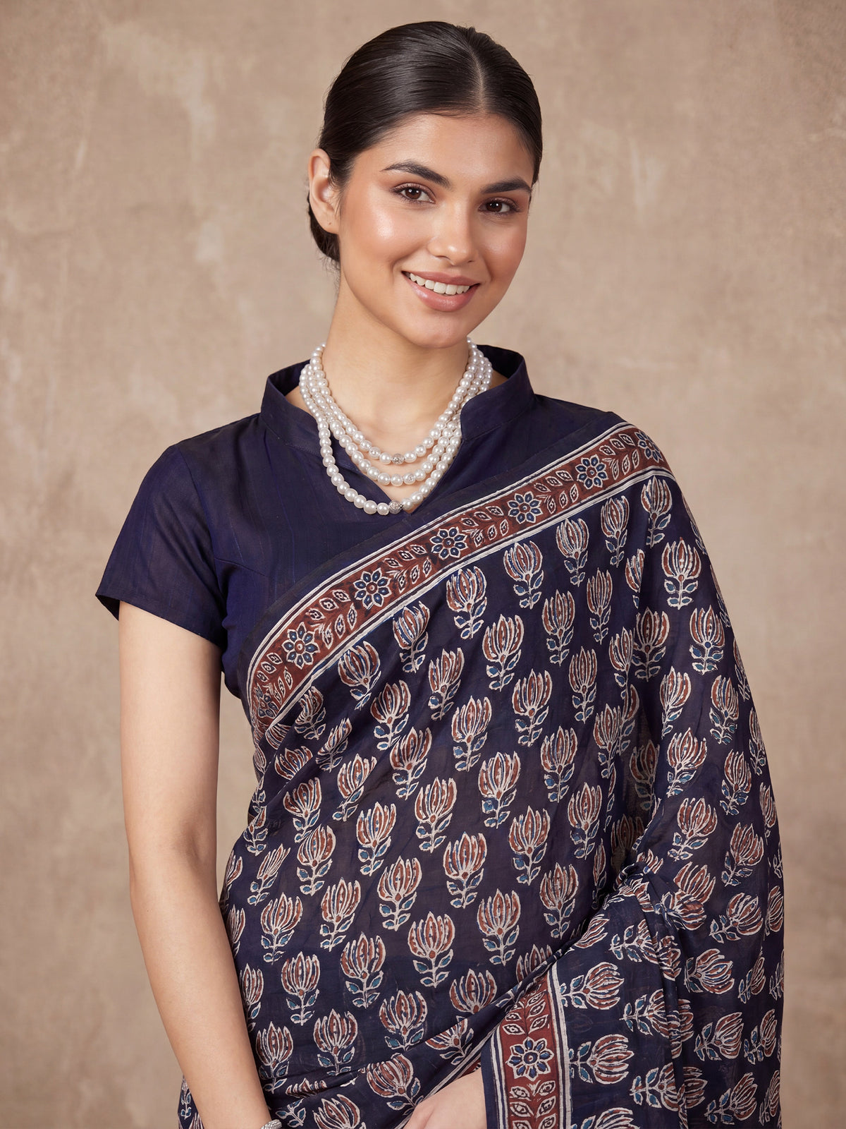 Navy Blue Bhagalpuri Silk saree – detail view 4