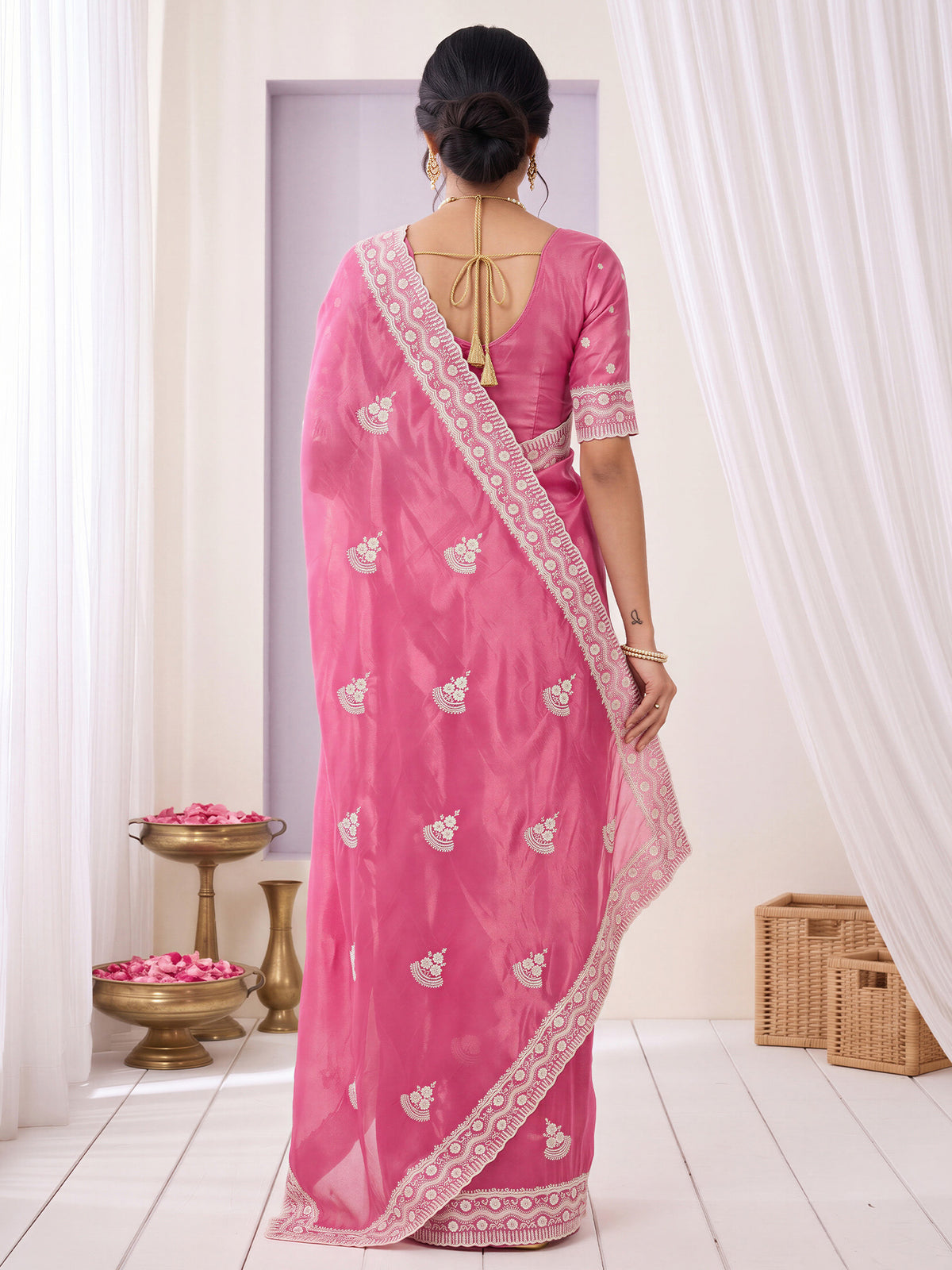 Pink Paper Silk saree – detail view 1