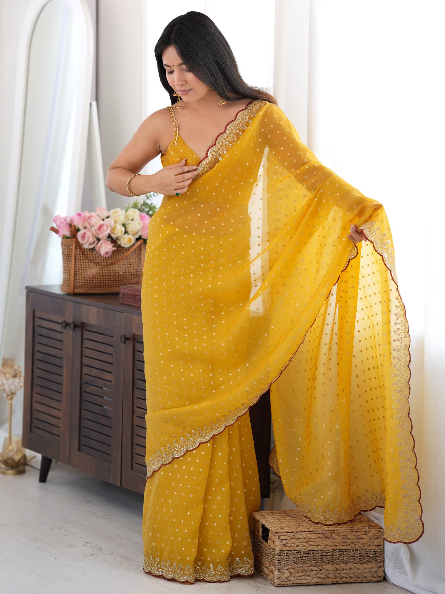 Yellow Silk Blend saree – detail view 2
