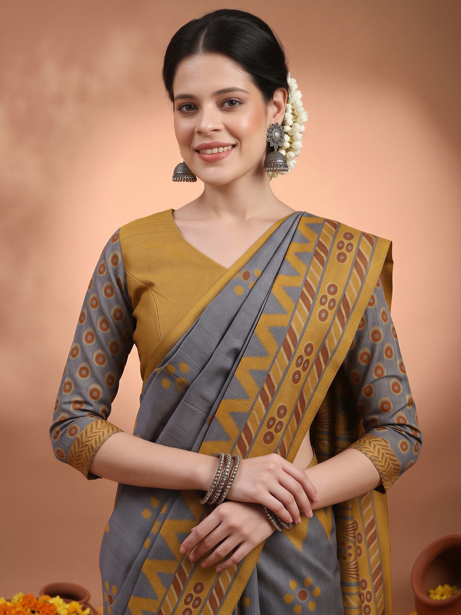 Charcoal Grey Silk Blend saree – detail view 4