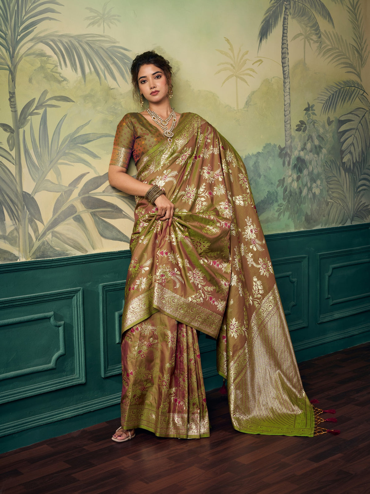 Olive Banarasi Silk saree – detail view 2