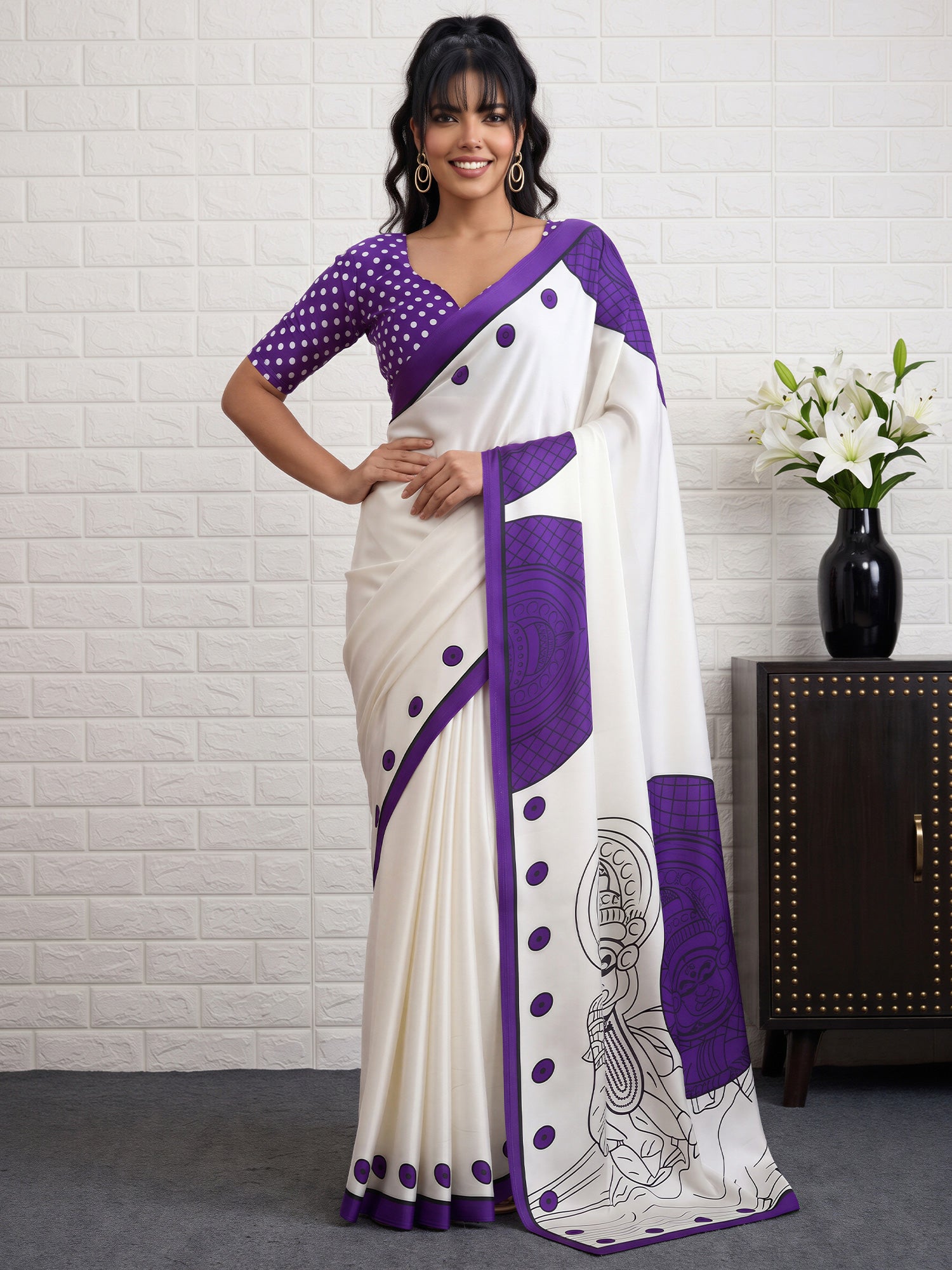 White Satin saree – detail view 3
