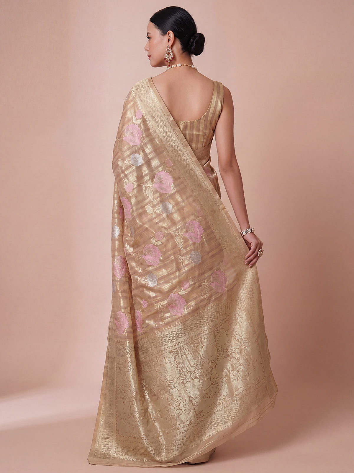 Beige Silk Blend saree – detail view 1