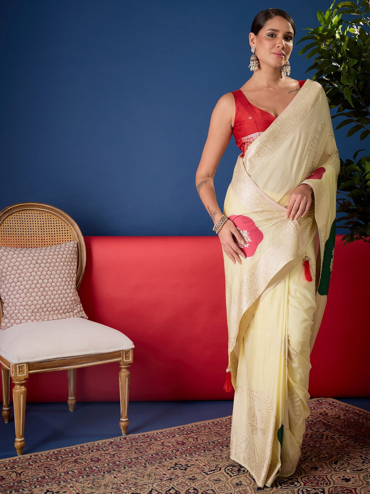 Cream Dola Silk saree – detail view 3