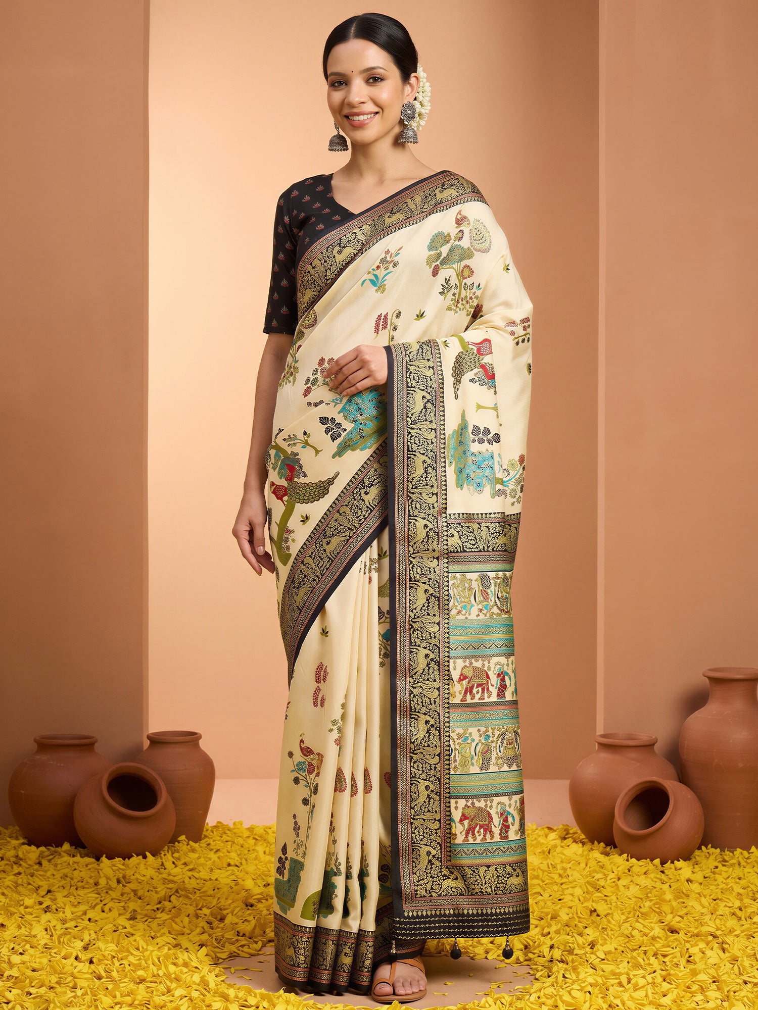 Cream Silk Blend saree – detail view 3