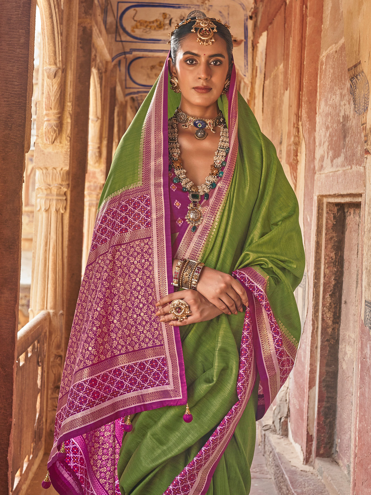 Green Silk Blend saree – detail view 1