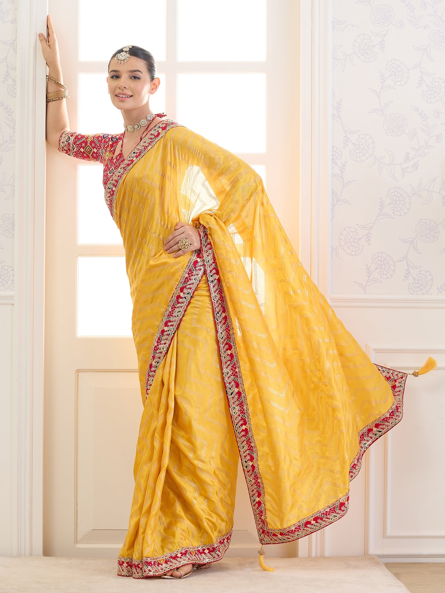 Yellow Dola Silk saree – detail view 3