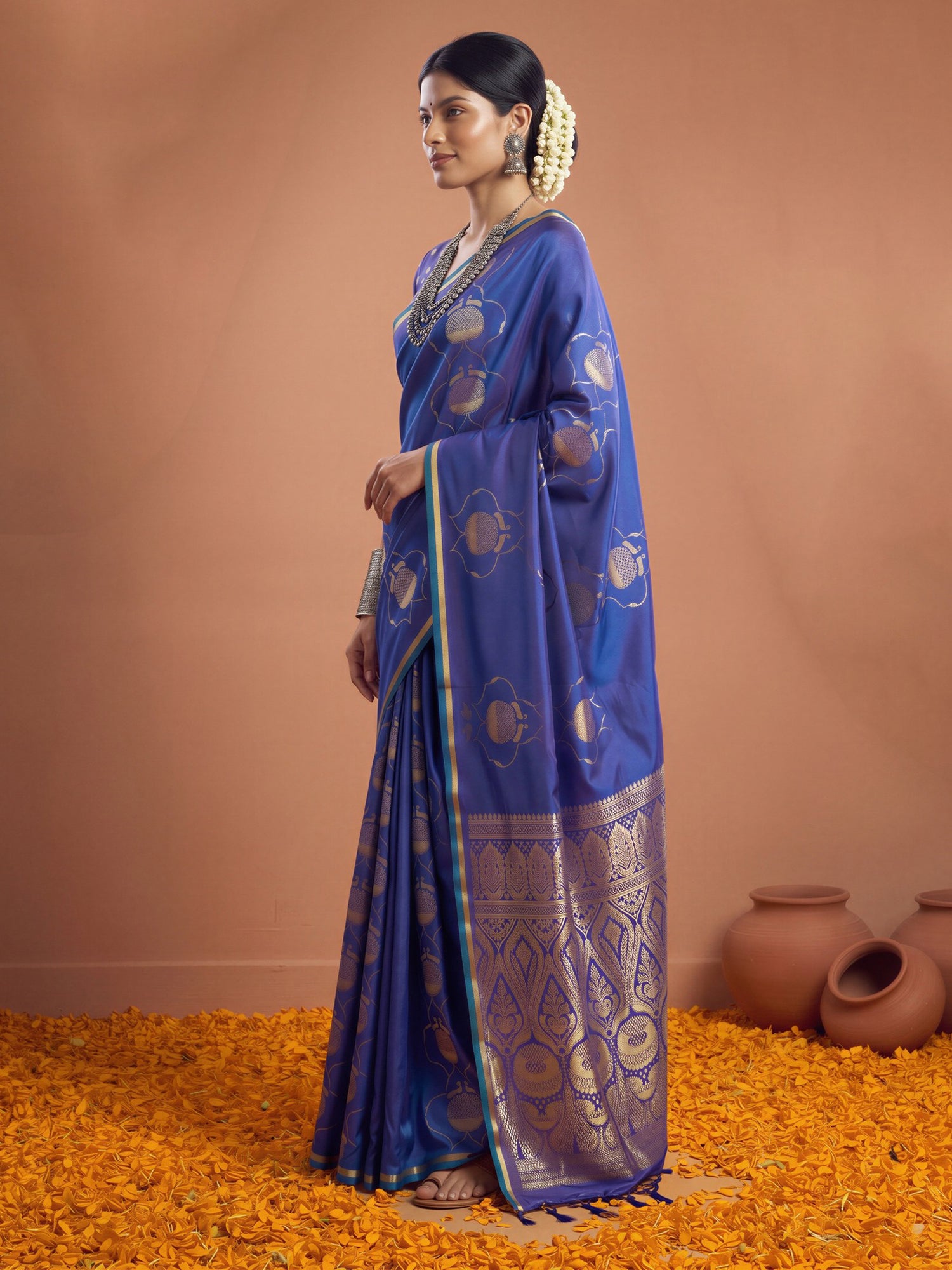 Blue Satin saree – detail view 2