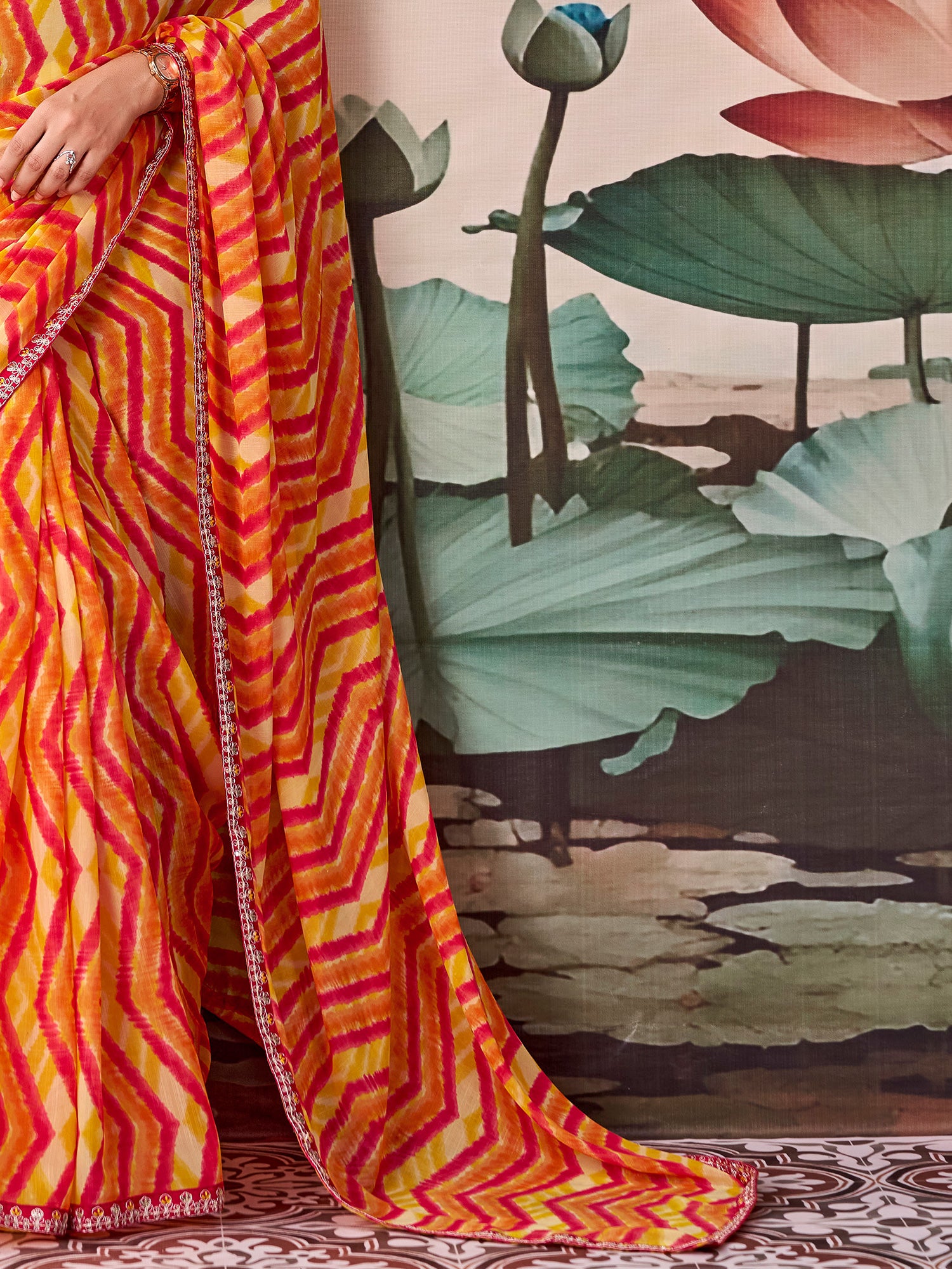 Orange Georgette saree – detail view 4